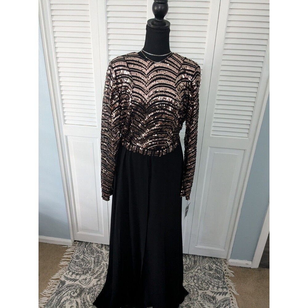 Sequin Jumpsuit Women’s L 12/14 Black Rose Gold Holiday Party Wedding NYE NWT